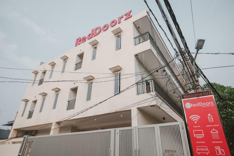 Reddoorz Near Taman Palem Ξενοδοχείο Τζακάρτα Εξωτερικό φωτογραφία