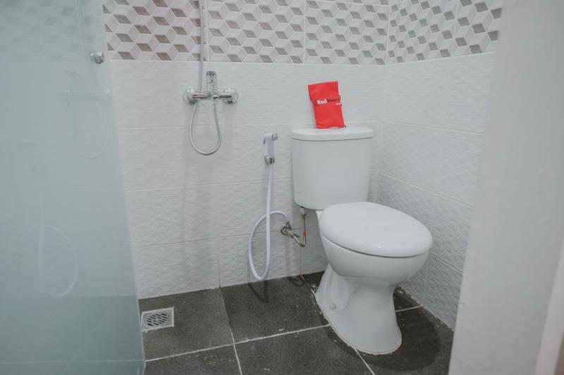 Reddoorz Near Taman Palem Ξενοδοχείο Τζακάρτα Εξωτερικό φωτογραφία